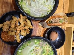 -二哥米线 丽江店