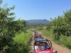 -南山特攻真人CS户外露营轰趴拓展基地
