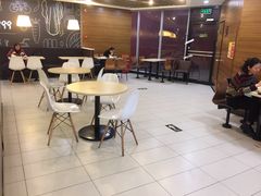大堂-魏家凉皮(北京南站店)