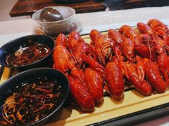 -肥肥虾庄·金牌油焖大虾(首义路店)