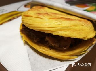 梧桐里的魏家凉皮，第一次来吃，和西安的魏家凉皮味道差