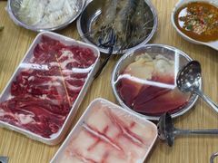 -杨老板·海鲜集市火锅·鲜切牛肉(中防万宝店)