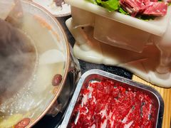 贡品苏尼特鲜羊肉粒-京炭铜锅涮肉·羊蝎子·羊肉炉(保利·时光里店)