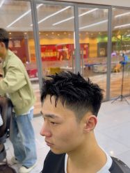 -尤司男士国潮理发馆