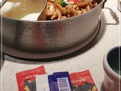-左庭右院鲜牛肉火锅(环球港店)