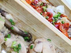 -胡须哥网红竹筒菜