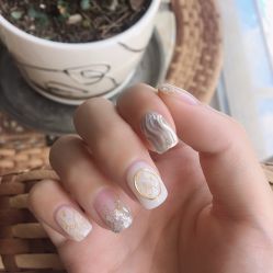 -悦指间美甲美睫