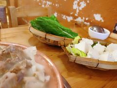 -阿婆情腊排骨火锅(金虹路店)