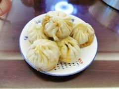 猪肉灌汤包-草包包子铺1937(普利街店)