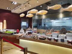 自助取餐区-咖啡苑自助餐厅·中国大饭店