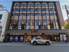 -(株)越後屋デパート