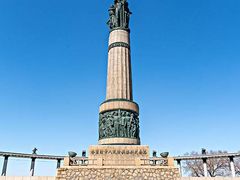 -人民防洪胜利纪念塔