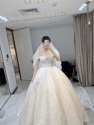 -GRACE KELLY婚纱与礼服(北京店)
