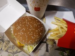 -麦当劳(华融店)