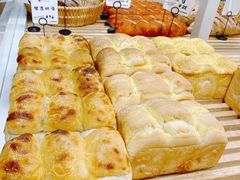 -焙丽拾光(麦凯乐直营店)
