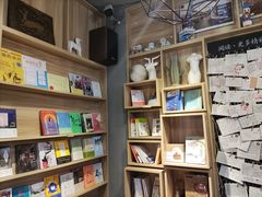 -晓风书屋(大学路店)