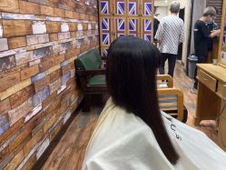 -首脑美发沙龙