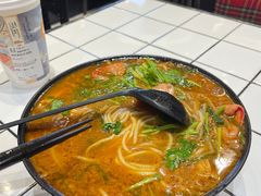 -肥汁米蘭香港米线(长宁来福士店)