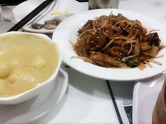 -新大咀港式茶餐厅(宝山万达店)