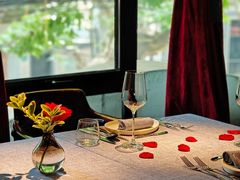 -弦月窗LUNETTE BY AMANDA(复兴路店)