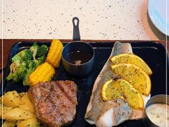 -必胜客(WOW中心城店)