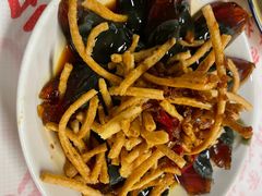 -堂瓦里·33年传统赣菜(第一街区店)