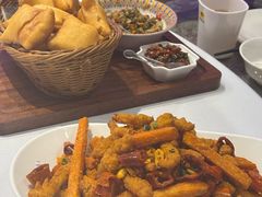 -巴特餐饮6加1音乐餐吧·新疆菜