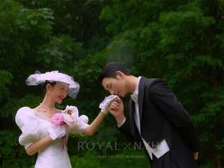 点击看大图 -挪娅婚纱摄影皇家会所