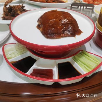 昨天朋友聚会，去惠丰堂饭庄了，我们在2楼包房用的餐