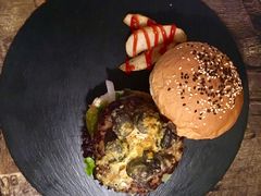 -HIGH FIVE哈福手工汉堡(桂林路店)