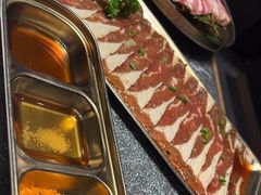 -草家酱蟹炭火烤肉店(珲春南路二店)