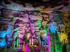 -泰安地下龙宫景区