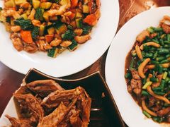 -余杨鸭鸭餐厅