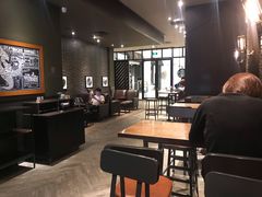 大堂-星巴克臻选(南京金茂览秀城店)