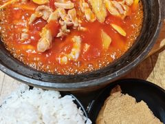 番茄鸡肉煲-极有家小鱼小鸡石锅煲(佳兆业店)