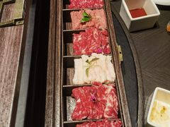 -左庭右院鲜牛肉火锅黑金店(陆家嘴中心店)