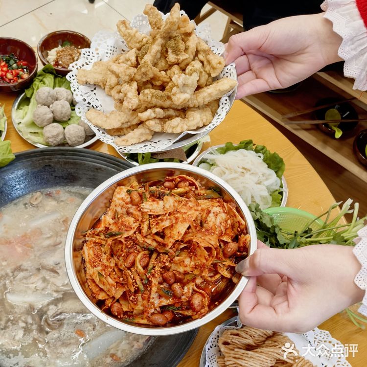 大学城的羊肉火锅太好吃了!!!学生党有口福啦