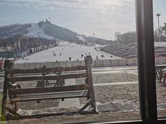 -庙香山滑雪场