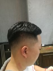 -侨治发型