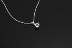 -威德钻石-克拉钻大本营(南京东路店)