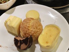 -钱小奴海鲜自助黑金店(杭州滨江龙湖店)