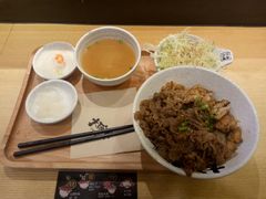 -熊吞·大碗丼烧肉饭(济宁万达广场店)
