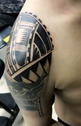 -冰岛刺青·手工耳饰品售卖·专业纹身