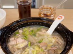 -闫家驴肉老店(华电一校店)
