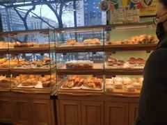 面包甜点陈列柜-新侨三宝乐面包店(崇文门店)