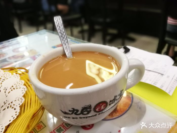 九龙冰室(乐峰广场店)招牌奶茶图片