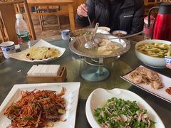 -石磨豆花家常菜·牦牛排土火锅