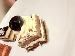 -怡咖啡海鲜自助餐厅(浦东香格里拉店)