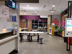 -麦当劳(莘松路芭比伦DT店)