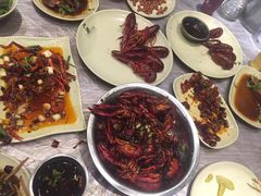 -巴厘龙虾·榜首油焖大虾(音乐学院·沿江酒馆店)